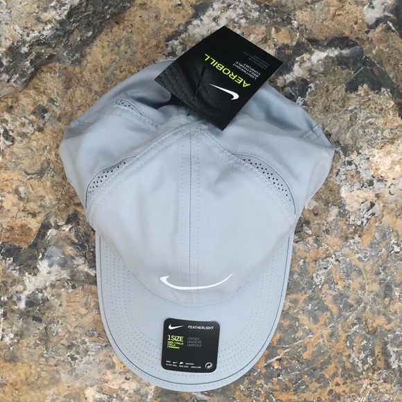 Nike Aerobill Featherlight Hat - Picture 3 of 7
